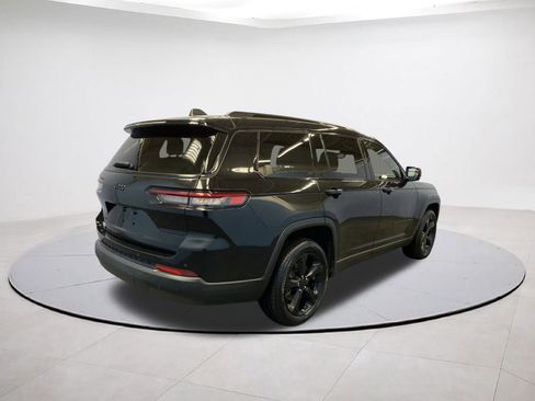 Used 2023 Jeep Grand Cherokee L Laredo image 5