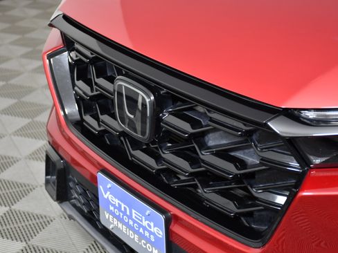 Used 2024 Honda CR-V Sport image 11