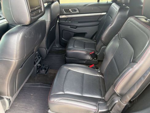 Used 2018 Ford Explorer Sport w/ Equipment Group 401A AWD/4WD image 22