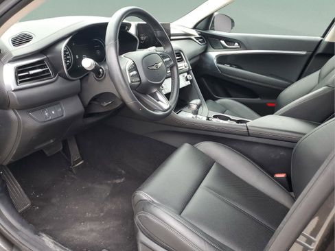 Used 2025 Genesis G70 2.5T image 15