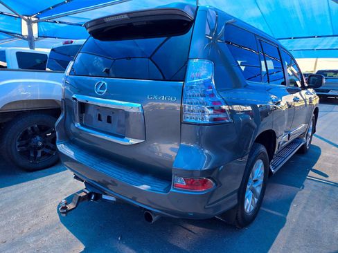 Used 2014 Lexus GX 460 w/ Premium Package AWD/4WD image 4