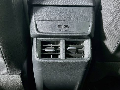 Used 2025 Chevrolet Equinox LT FWD image 27