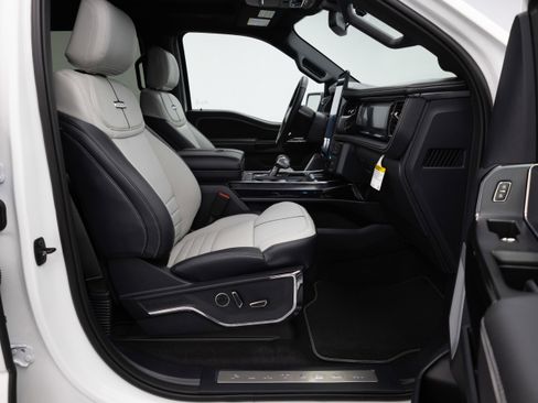 New 2025 Ford F150 Lightning Platinum image 31