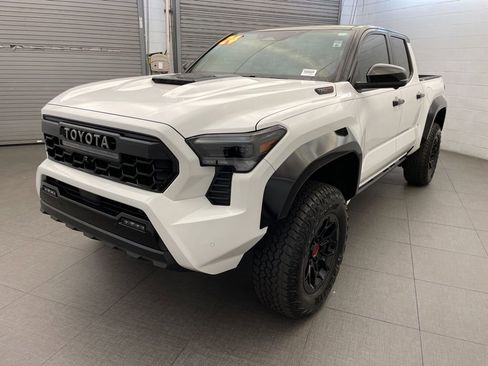 Used 2024 Toyota Tacoma TRD Pro AWD/4WD image 3