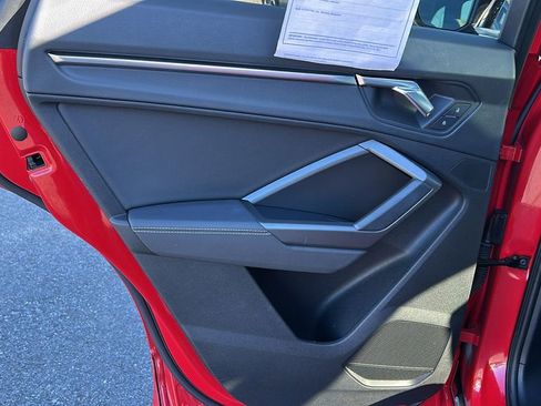 Used 2020 Audi Q3 2.0T Premium Plus image 22