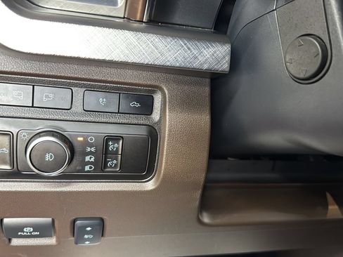 Certified 2024 Ford F250 King Ranch w/ Chrome Package AWD/4WD image 17