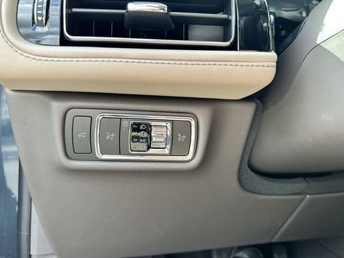 Certified 2024 Lincoln Aviator Reserve w/ Elements Package Plus AWD/4WD image 30