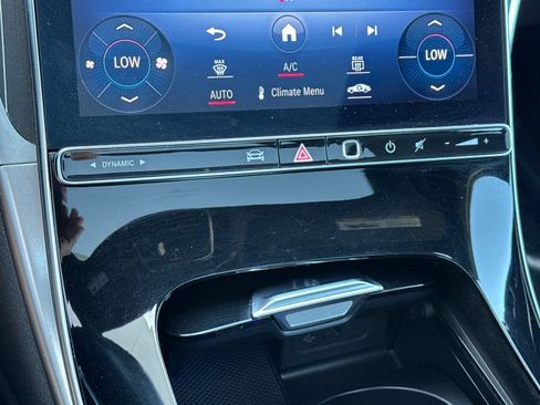 Used 2022 Mercedes-Benz C 300 Sedan image 17