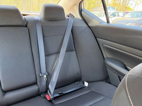 Used 2025 Nissan Altima 2.5 SV FWD image 37