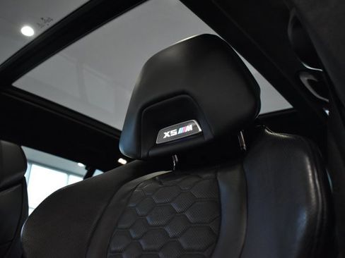 Used 2021 BMW X5 M w/ Executive Package image 27