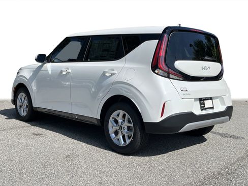 New 2025 Kia Soul S image 23