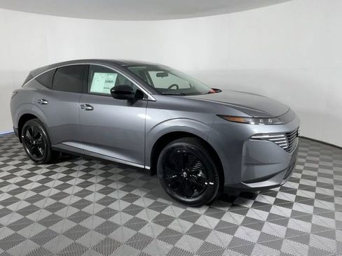 New 2025 Nissan Murano SV image 2