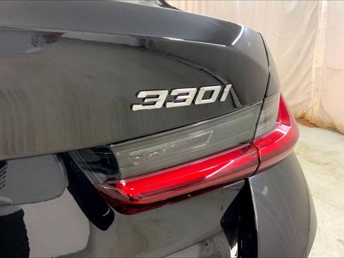 New 2025 BMW 330i xDrive Sedan w/ Premium Package image 15