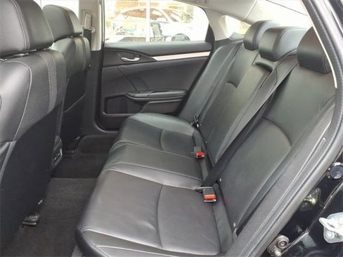 Used 2020 Honda Civic Touring image 5