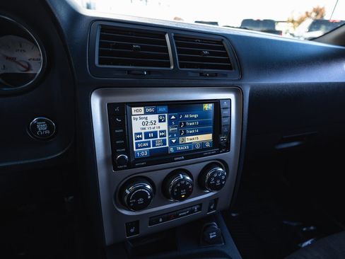 Used 2012 Dodge Challenger SRT8 image 22