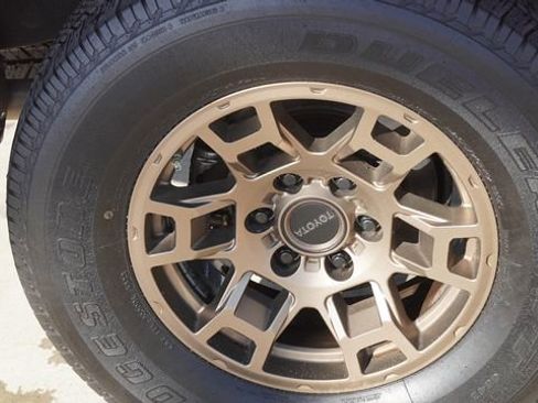 Used 2023 Toyota 4Runner 40th Anniversary SE image 11