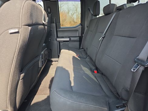 Used 2018 Ford F150 XLT w/ Equipment Group 302A Luxury image 12