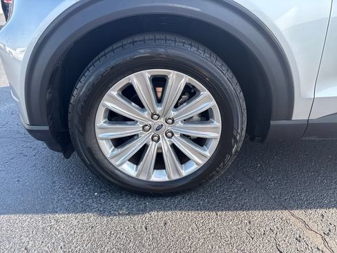 Used 2020 Ford Explorer Limited RWD image 29