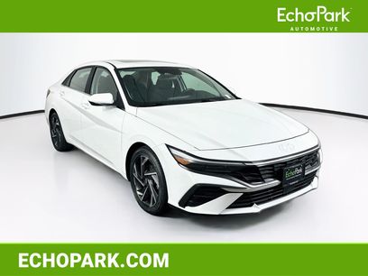 Used 2024 Hyundai Elantra SEL w/ Convenience Package