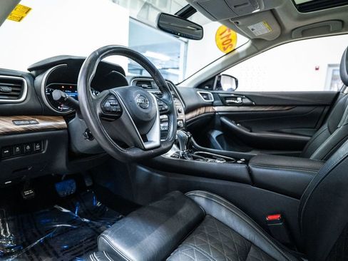 Used 2017 Nissan Maxima Platinum w/ Medallion Package image 4
