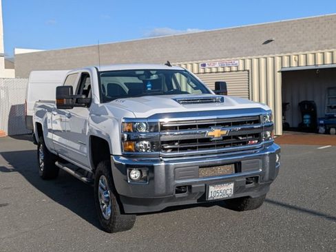 Used 2019 Chevrolet Silverado 2500 LT image 3