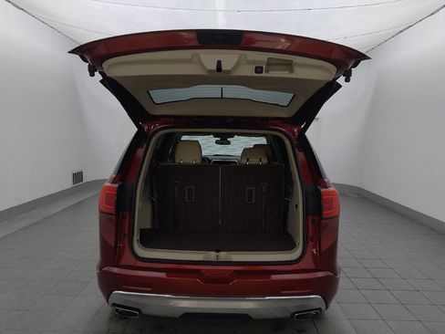 Used 2019 GMC Acadia Denali w/ Technology Package FWD image 29