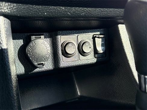 Used 2014 Toyota Corolla L image 27