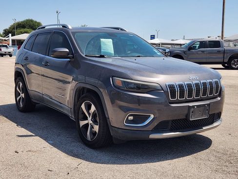 Used 2020 Jeep Cherokee Limited FWD image 3