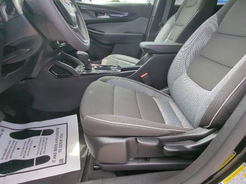 Used 2025 Chevrolet TrailBlazer LT AWD/4WD image 10
