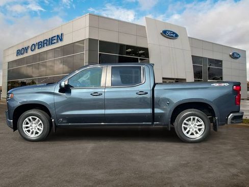 Used 2021 Chevrolet Silverado 1500 LT w/ Bed Protection Package AWD/4WD image 2