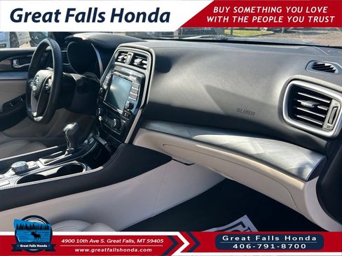 Used 2017 Nissan Maxima 3.5 SL FWD image 30