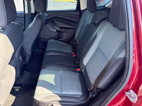 Used 2016 Ford Escape SE AWD/4WD image 13