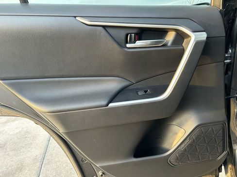 Used 2024 Toyota RAV4 XLE Premium image 27