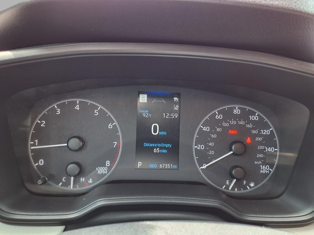 Used 2024 Toyota Corolla Cross LE AWD/4WD image 16