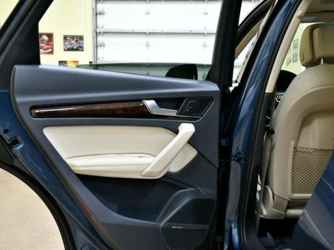 Used 2018 Audi Q5 Prestige w/ Prestige Package image 32