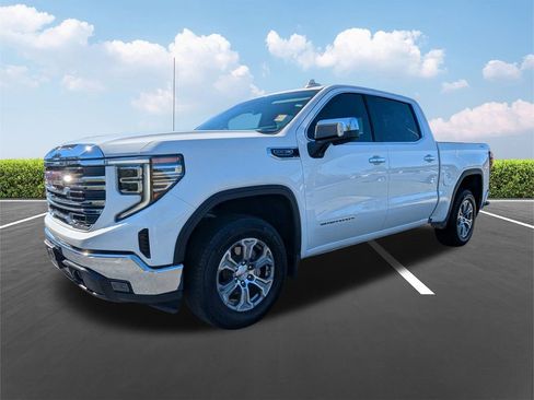 Used 2024 GMC Sierra 1500 SLT image 9