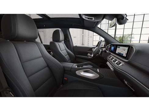 New 2026 Mercedes-Benz GLS 450 4MATIC image 4