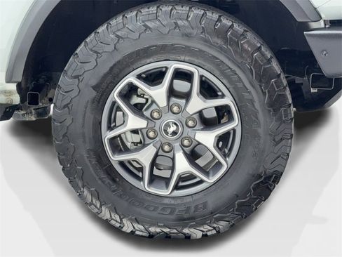 Used 2024 Ford Bronco Badlands image 45