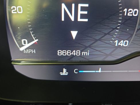 Used 2022 GMC Yukon XL Denali w/ Denali Premium Package image 19