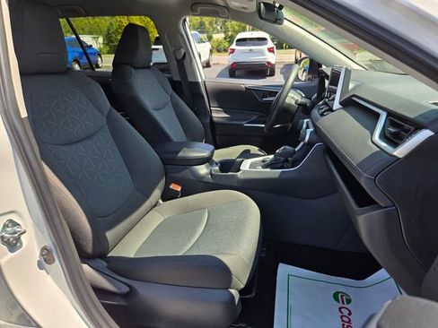 Used 2025 Toyota RAV4 XLE AWD/4WD image 21