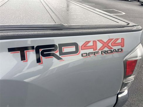 Used 2020 Toyota Tacoma TRD Off-Road image 20