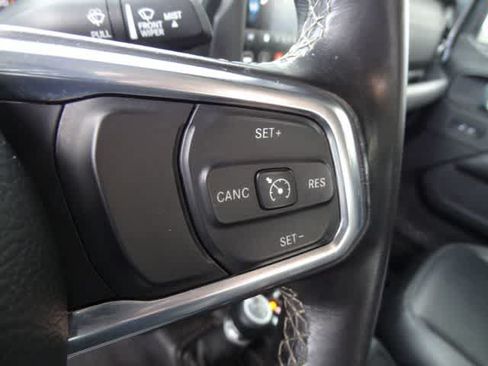 Used 2021 Jeep Gladiator Overland w/ Popular Equipment Package AWD/4WD image 19