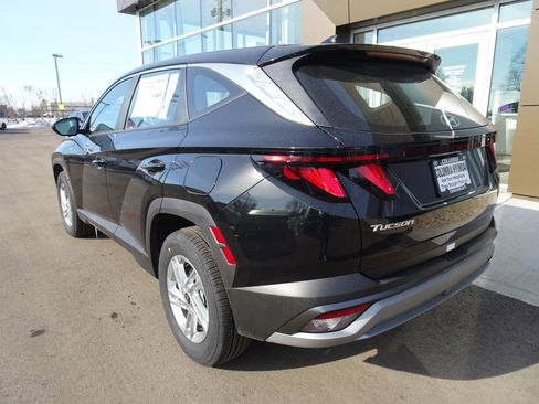 New 2025 Hyundai Tucson SE image 4