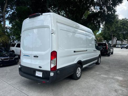 Used 2022 Ford E-Transit 148 High Roof Extended RWD image 7