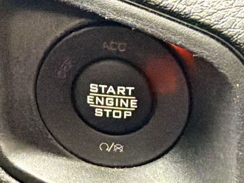 Used 2024 Jeep Wrangler Unlimited Sport AWD/4WD image 34