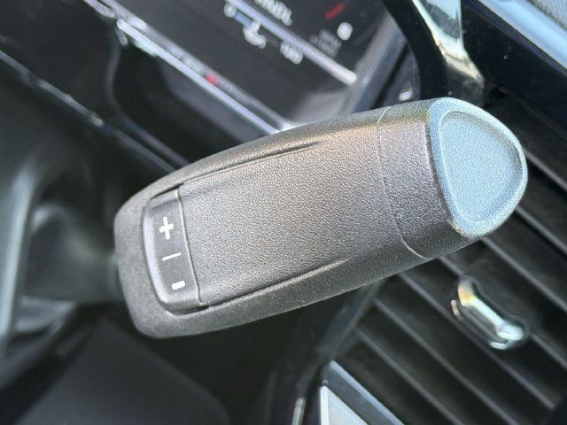 Used 2025 GMC Sierra 1500 SLT AWD/4WD image 20