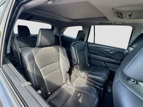 Used 2017 Honda Pilot Elite image 29