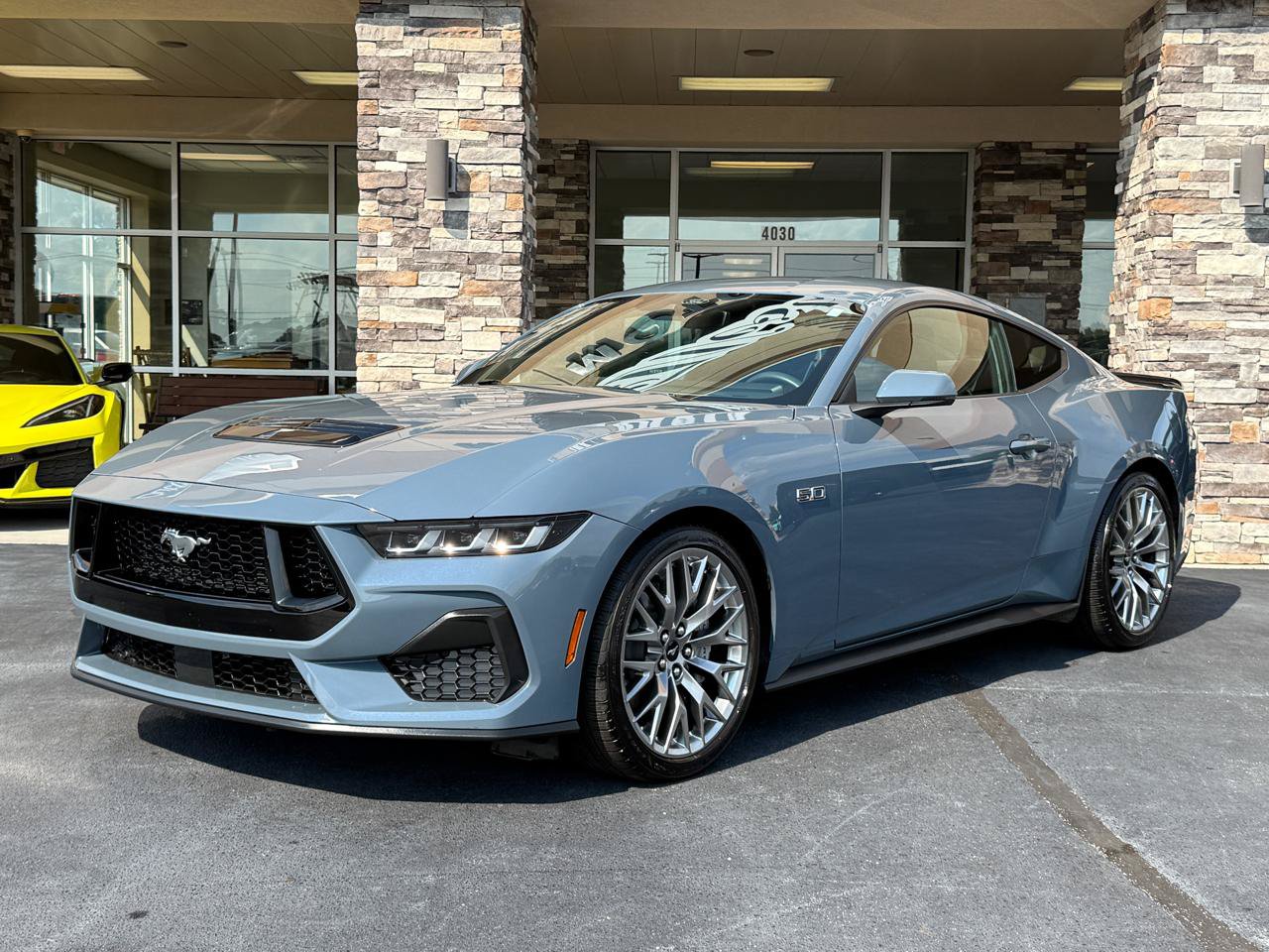 Used 2024 Ford Mustang GT Premium RWD image 1