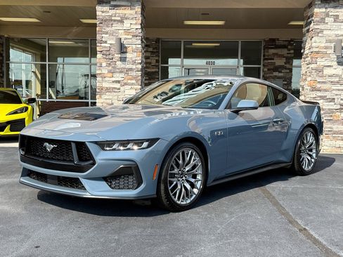 Used 2024 Ford Mustang GT Premium RWD image 1