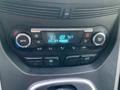 Used 2013 Ford C-MAX SE image 32